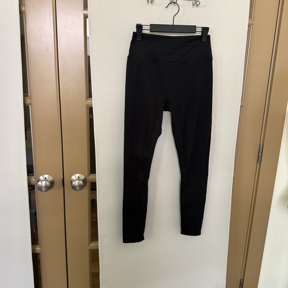 Bylt Basics Womens Medium Black Mid Rise Athletic Work Out Gym Leggings Yoga Run